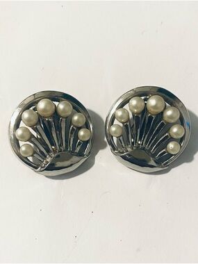 Vintage Crown Trifari earrings silver faux pearl